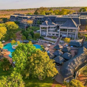 Victoria Falls: Elephant Hills Resort